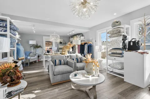 $1,549,000 | 515 Route 28, Harwich Port, MA 02646