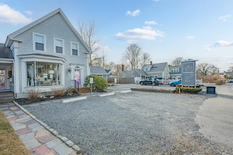 $1,549,000 | 515 Route 28, Harwich Port, MA 02646