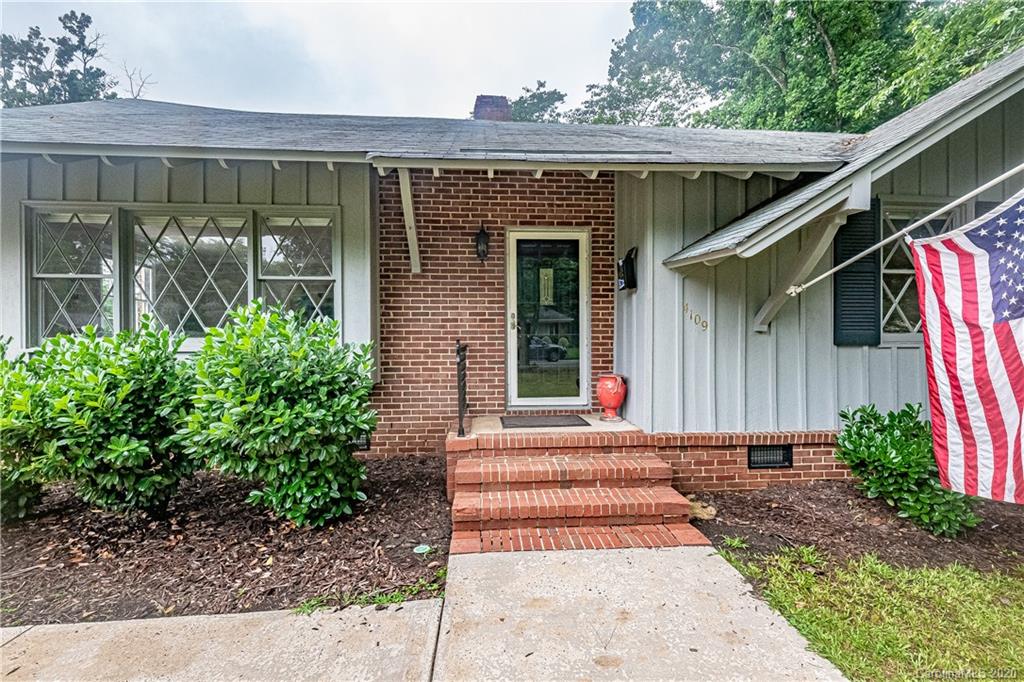 4109 Rutherford Drive Charlotte, NC 28210 - Photo 2 of 23 Gallery Image 2