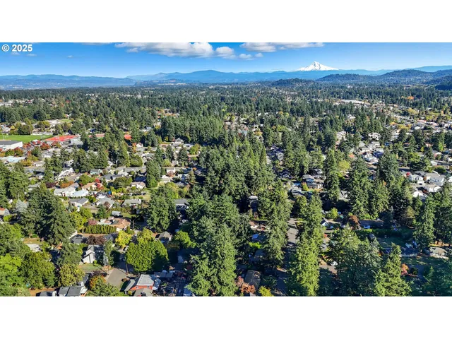 a view of a outdoor space