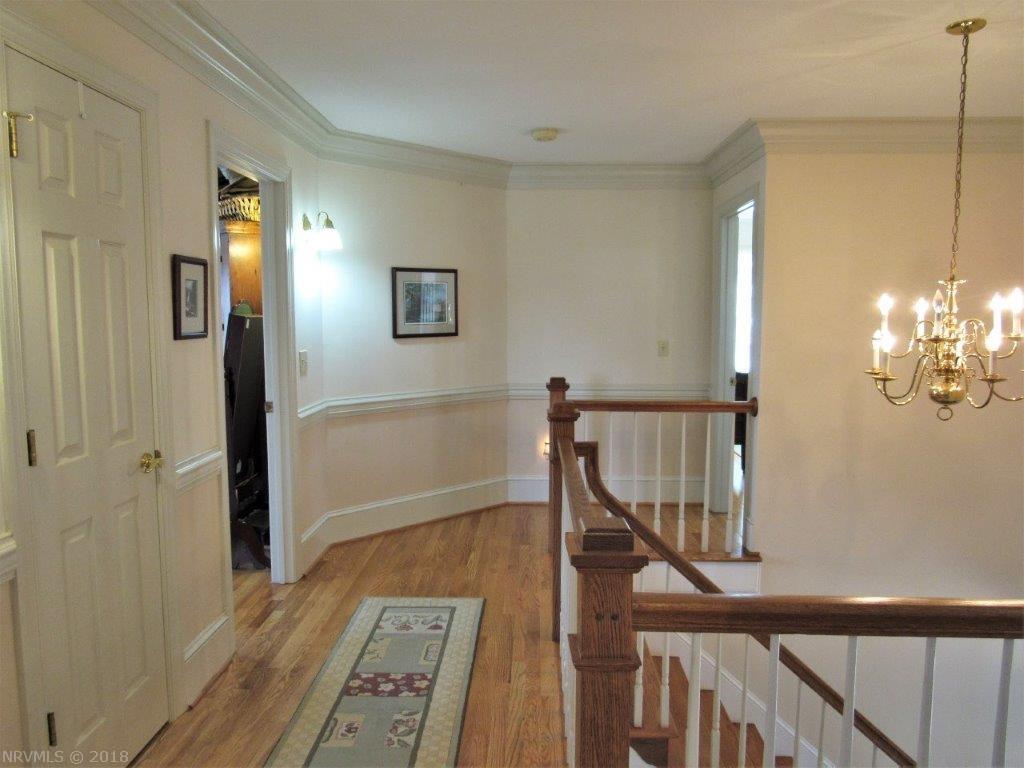 1450 Falcon Ridge Road Blacksburg, VA 24060 - Photo 38 of 66 Gallery Image 38
