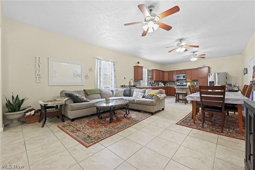 593 Silvercrest Road Wadsworth, OH 44281 - Photo 5 of 50