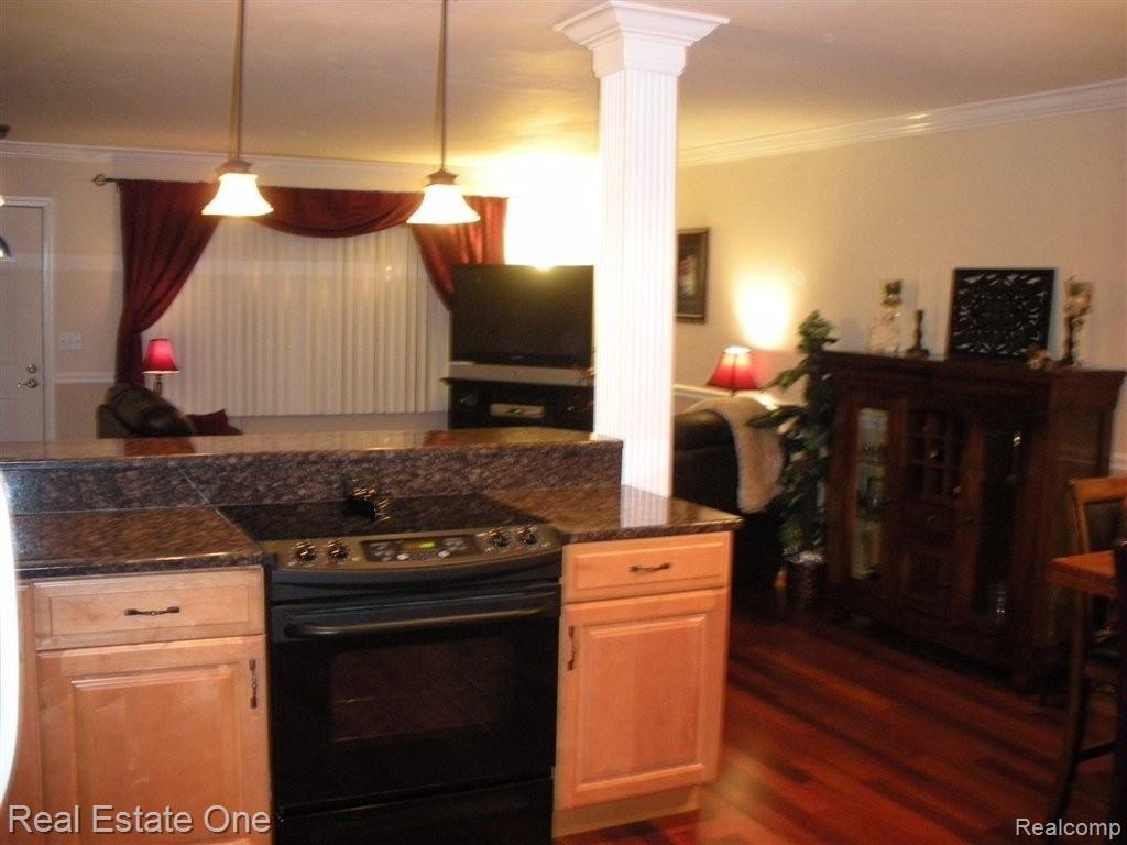 2857 Simpson Drive Rochester, MI 48309 - Photo 12 of 12 Open Floor Plan