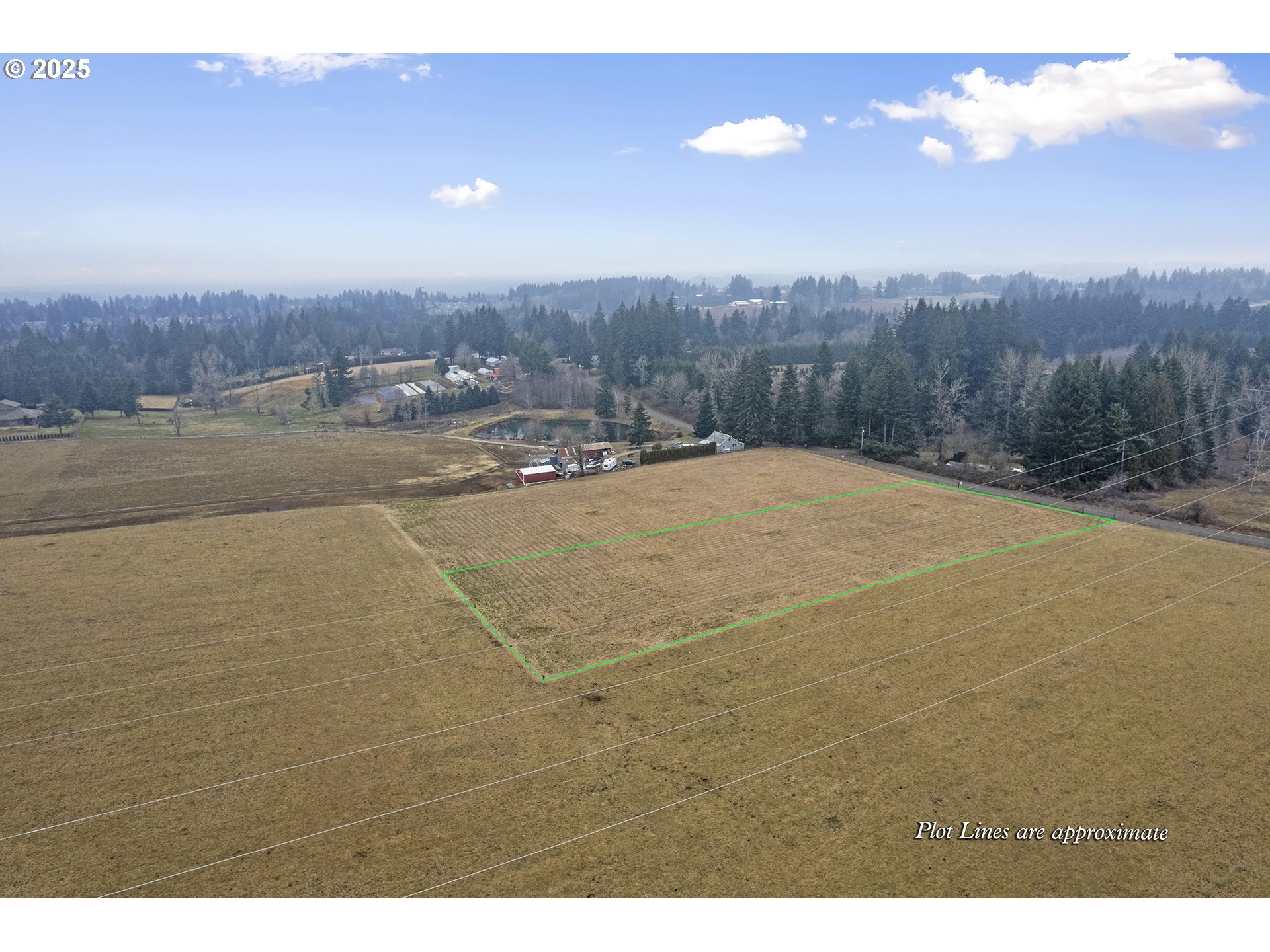 Southeast Langensand Road, Unit 2 Sandy, OR 97055 - Photo 3 of 4 a view of an outdoor space and yard