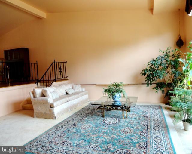 7400 Prince George Road Pikesville, MD 21208 - Photo 11 of 30 Living Room2