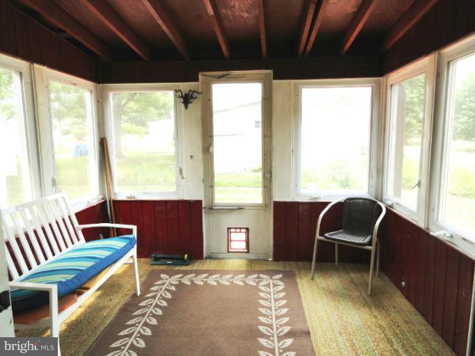 7400 Prince George Road Pikesville, MD 21208 - Photo 4 of 30 Sun Porch