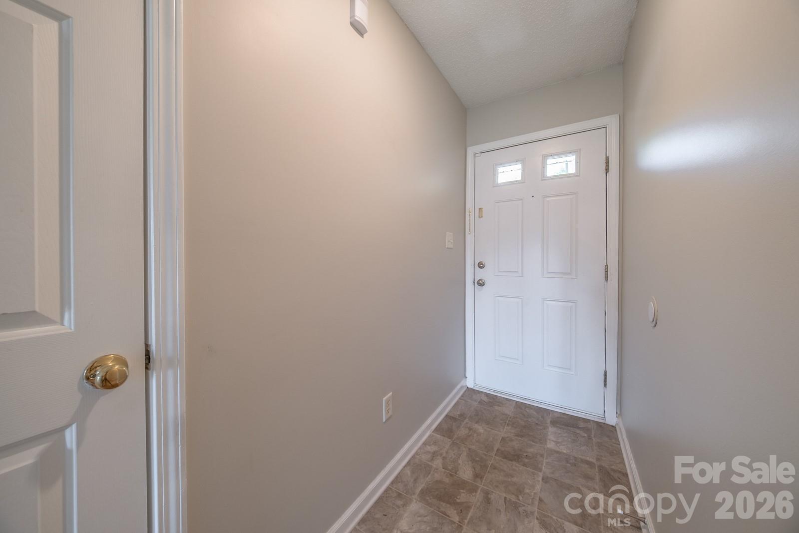 3003 Fairglen Road Charlotte, NC 28269 - Photo 3 of 17 Gallery Image 3