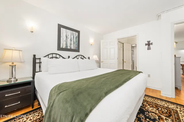 $395,000 | 102 Baskins Creek Bypass, Unit 106, Gatlinburg, TN 37738