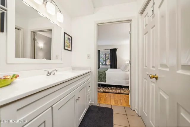 $395,000 | 102 Baskins Creek Bypass, Unit 106, Gatlinburg, TN 37738