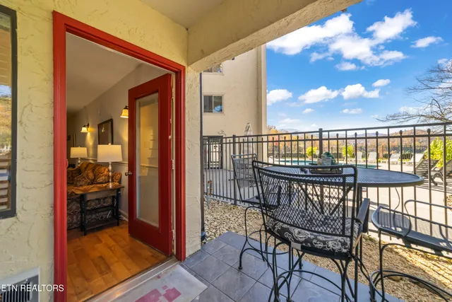 $395,000 | 102 Baskins Creek Bypass, Unit 106, Gatlinburg, TN 37738