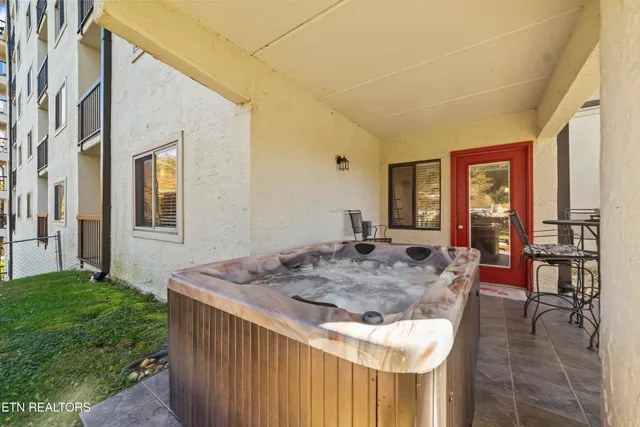 $395,000 | 102 Baskins Creek Bypass, Unit 106, Gatlinburg, TN 37738