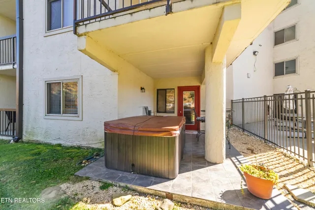 $395,000 | 102 Baskins Creek Bypass, Unit 106, Gatlinburg, TN 37738