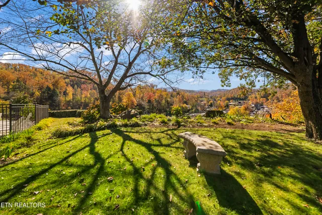 $395,000 | 102 Baskins Creek Bypass, Unit 106, Gatlinburg, TN 37738