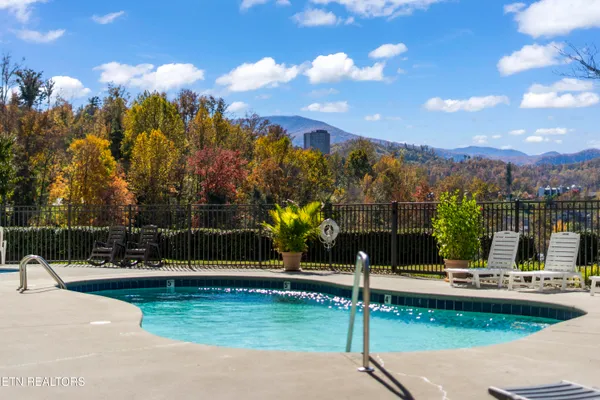 $375,000 | 102 Baskins Creek Bypass, Unit 106, Gatlinburg, TN 37738