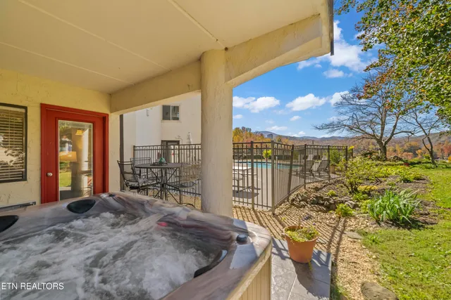 $395,000 | 102 Baskins Creek Bypass, Unit 106, Gatlinburg, TN 37738