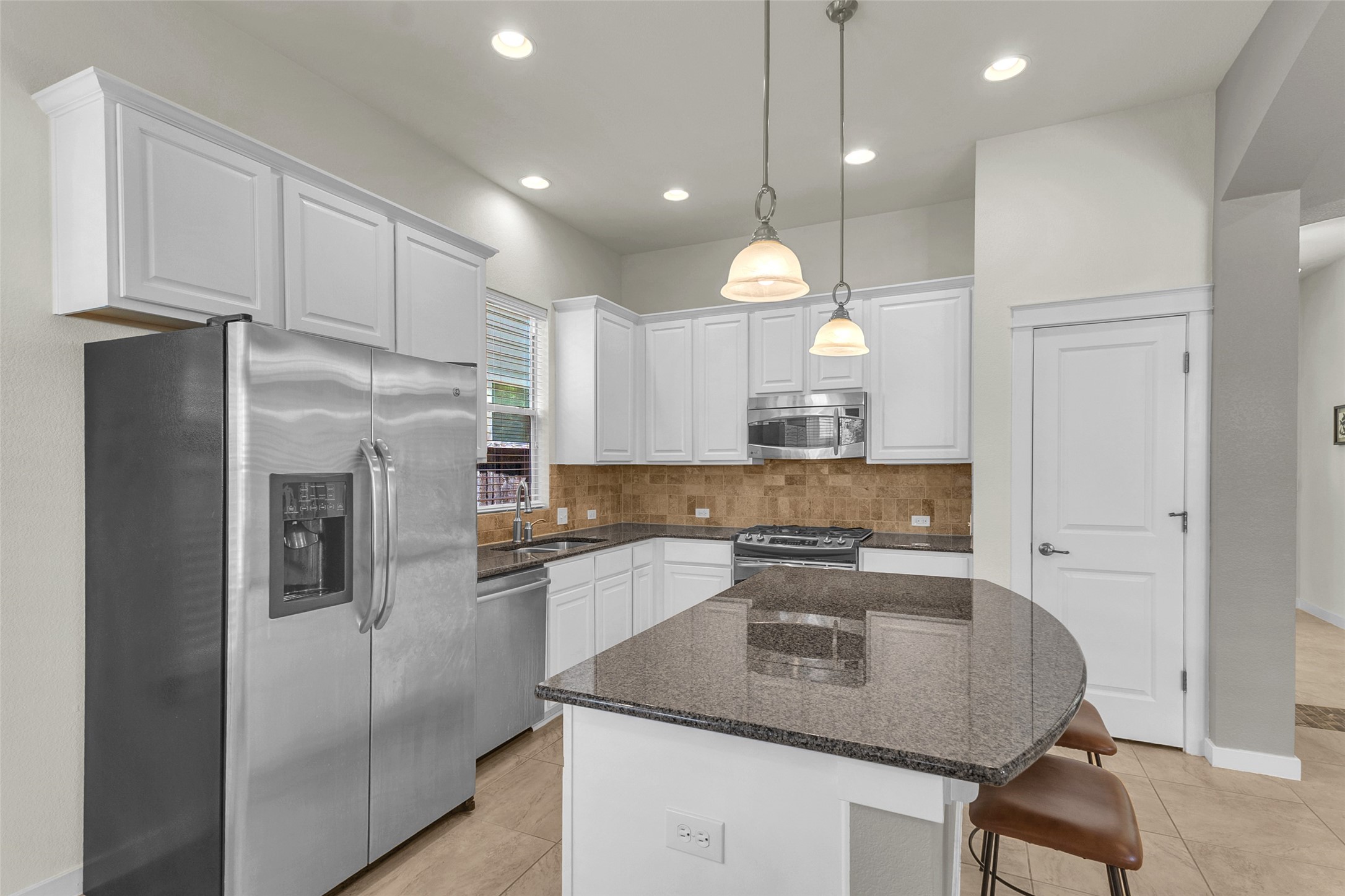 4113 Threadgill Street Austin, TX 78723 - Photo 6 of 33