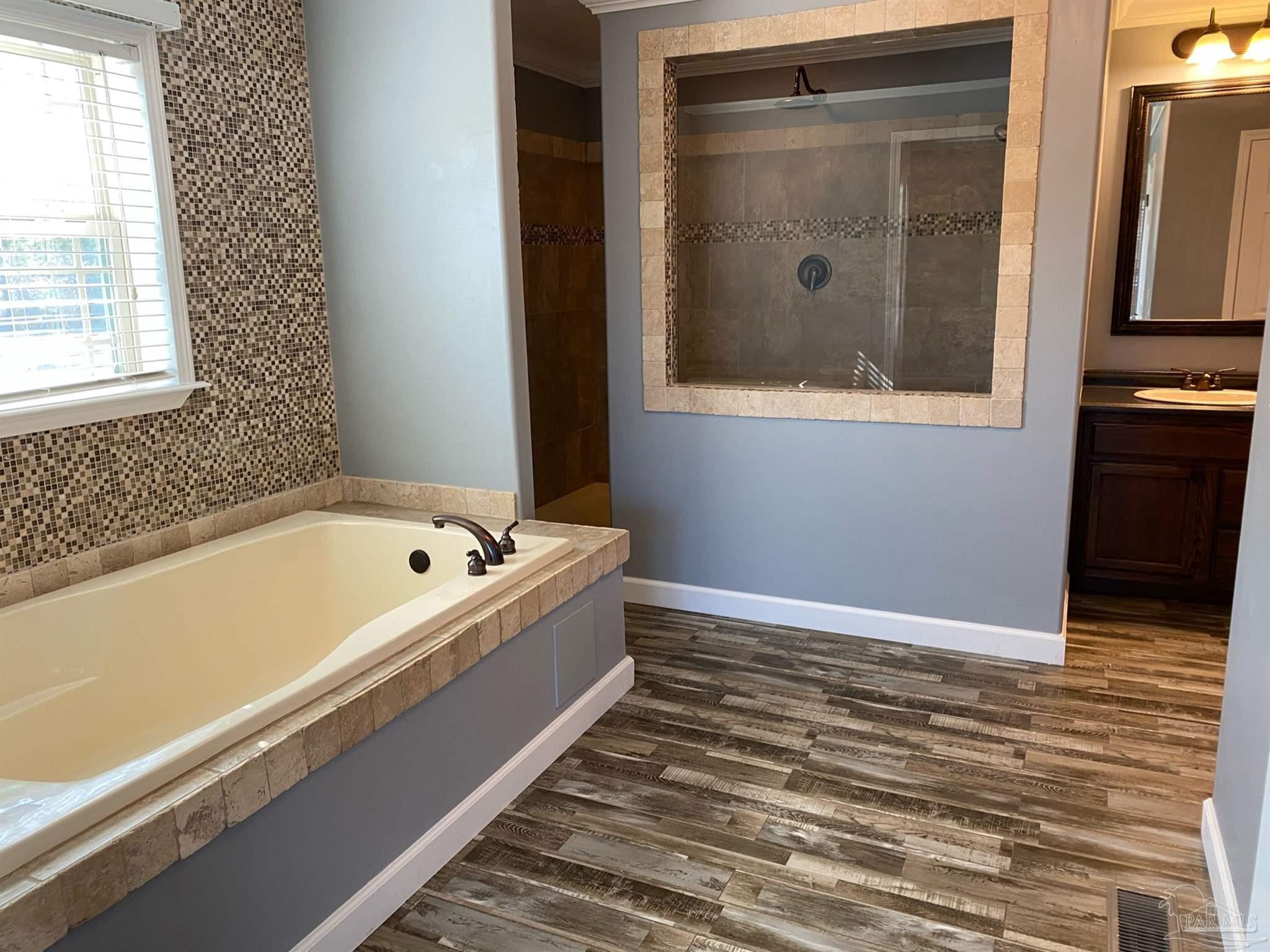 1625 Annie Penton Road Jay, FL 32565 - Photo 5 of 18 Gallery Image 5