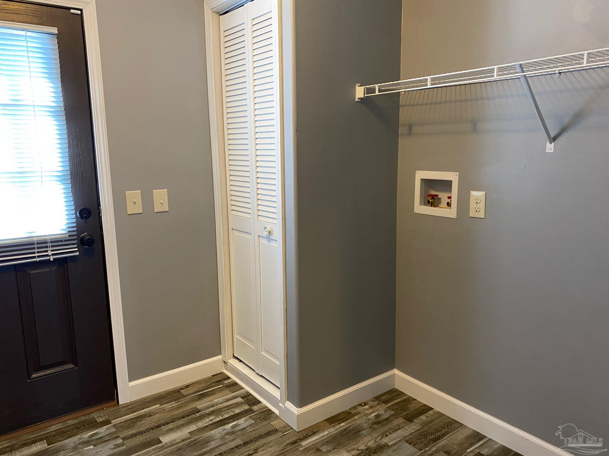 1625 Annie Penton Road Jay, FL 32565 - Photo 9 of 18 Gallery Image 9