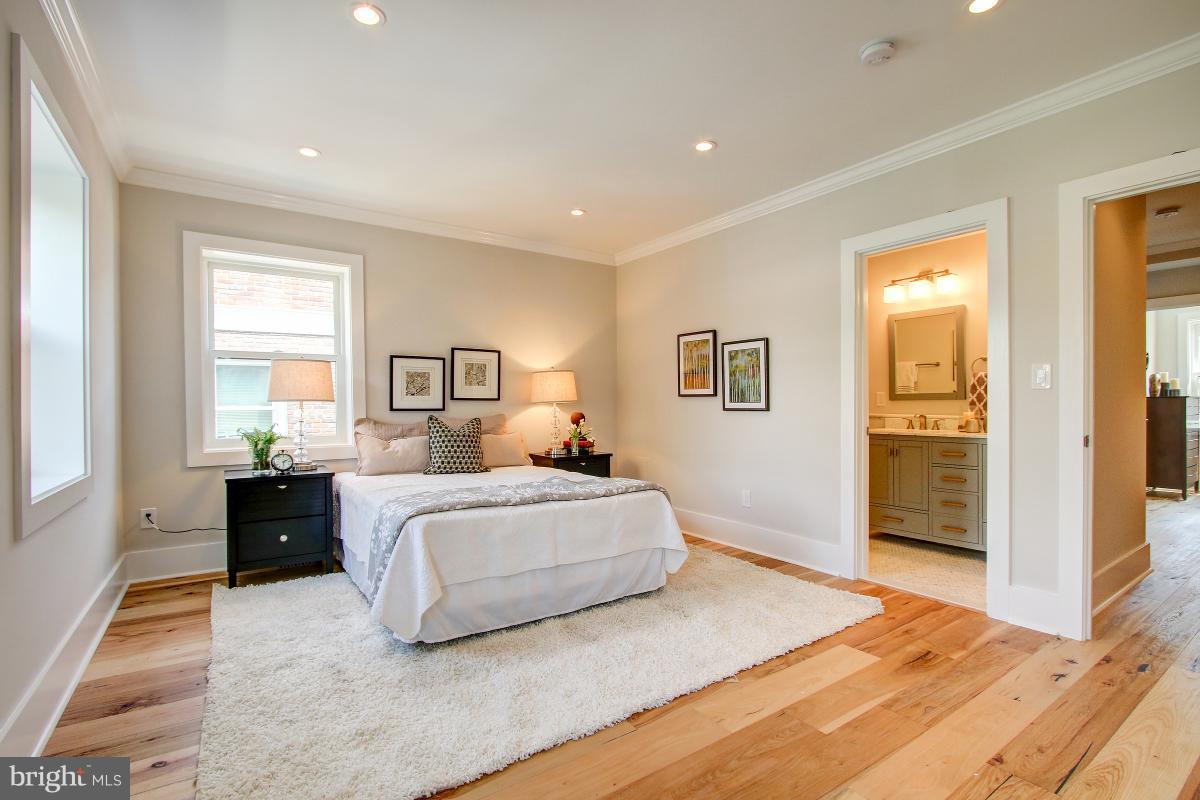 520 Rittenhouse Street Northwest Washington, DC 20011 - Photo 16 of 30 Bedroom (Master)