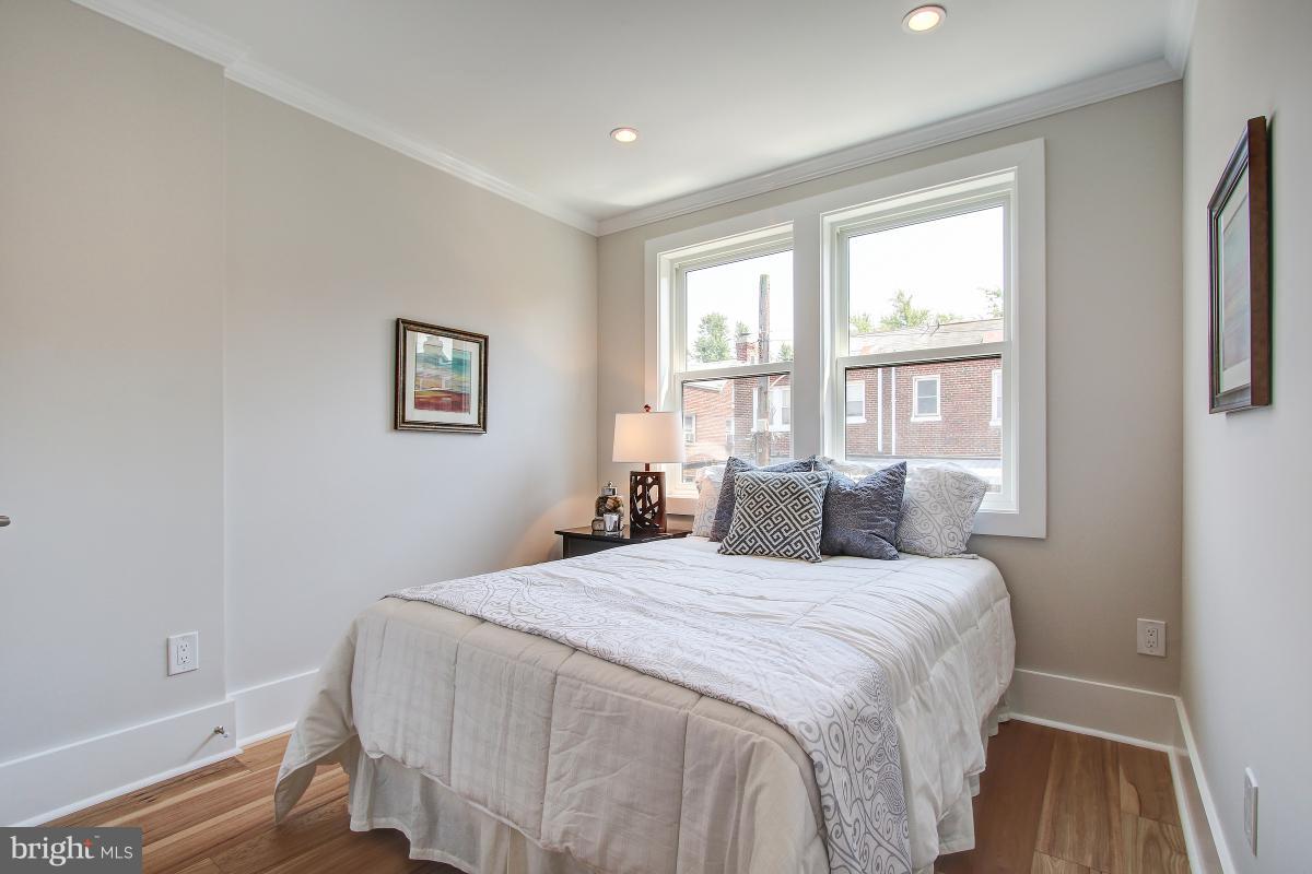 520 Rittenhouse Street Northwest Washington, DC 20011 - Photo 20 of 30 Bedroom