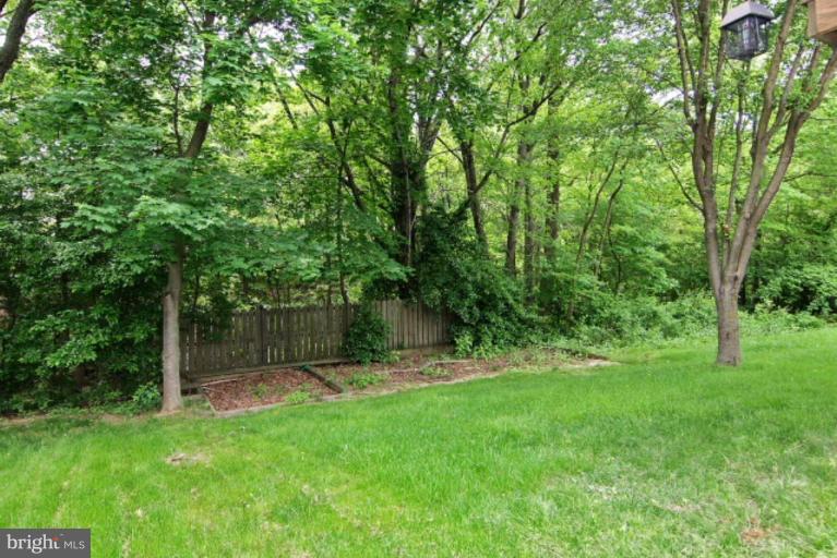 8524 Rhuddlan Road Nottingham, MD 21236 - Photo 14 of 17 Back yard