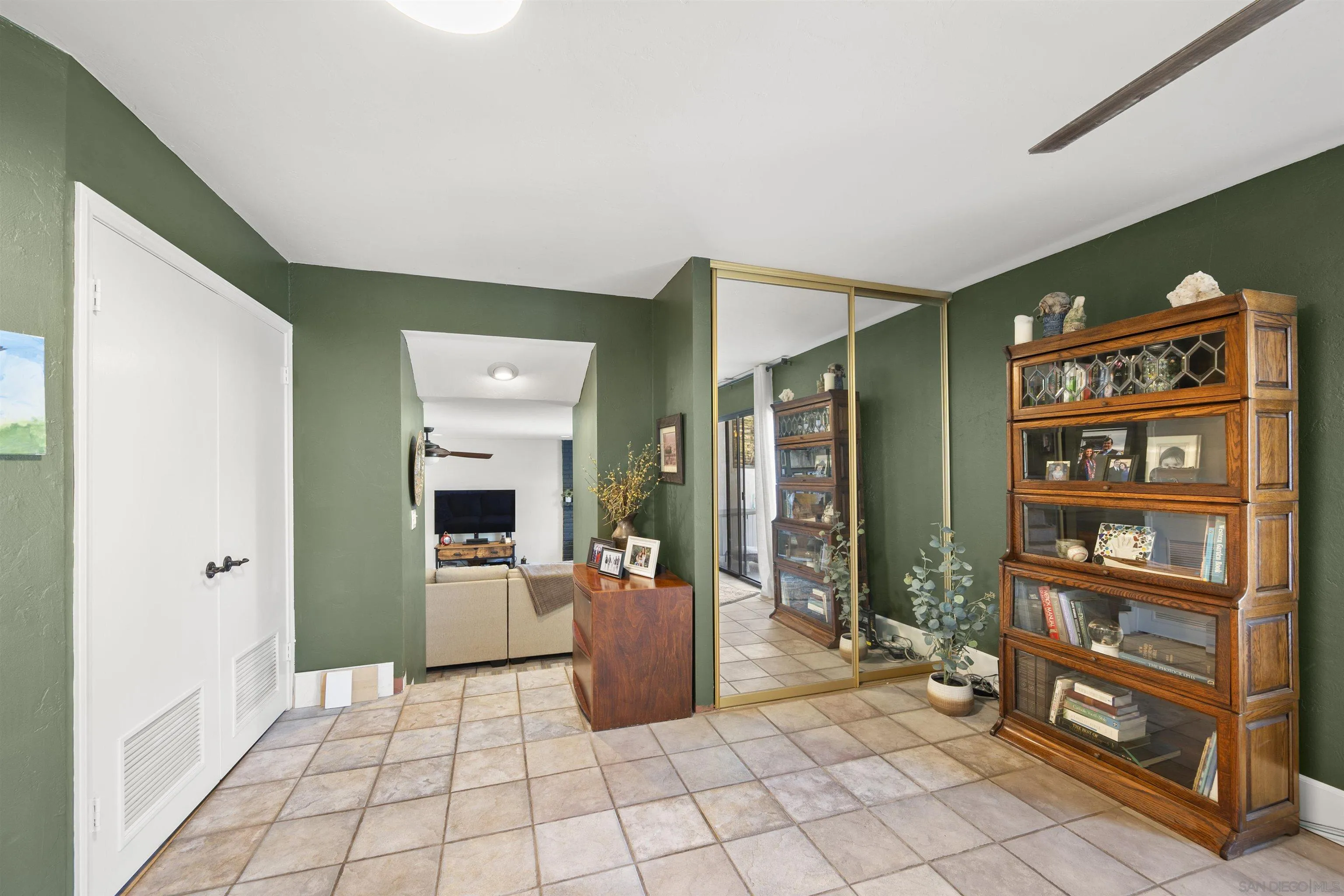 2154 Via Dieguenos Alpine, CA 91901 - Photo 19 of 33 Gallery Image 19