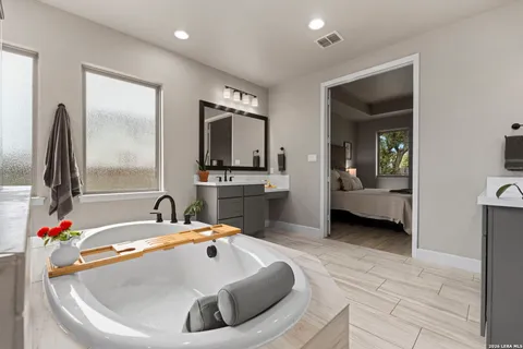 $899,000 | 28703 Inverness Pass, Boerne, TX 78006
