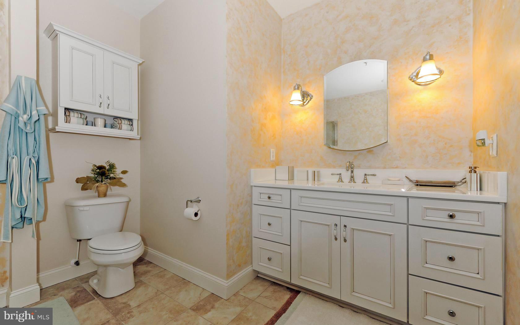 8516 Meadowsweet Road Pikesville, MD 21208 - Photo 17 of 30 Bath (Master)