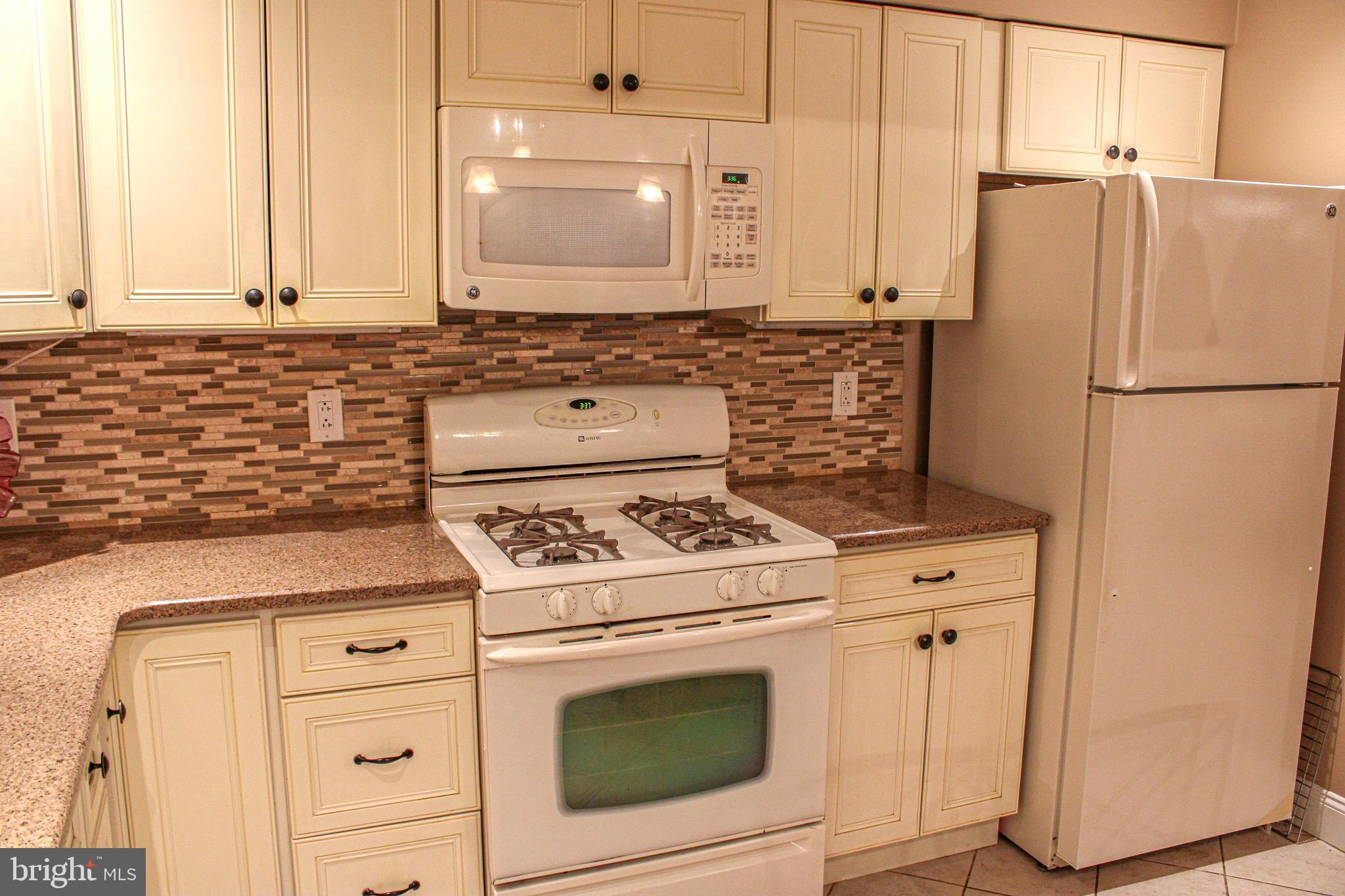 11929 Farwell Road Philadelphia, PA 19154 - Photo 9 of 26 Gallery Image 9