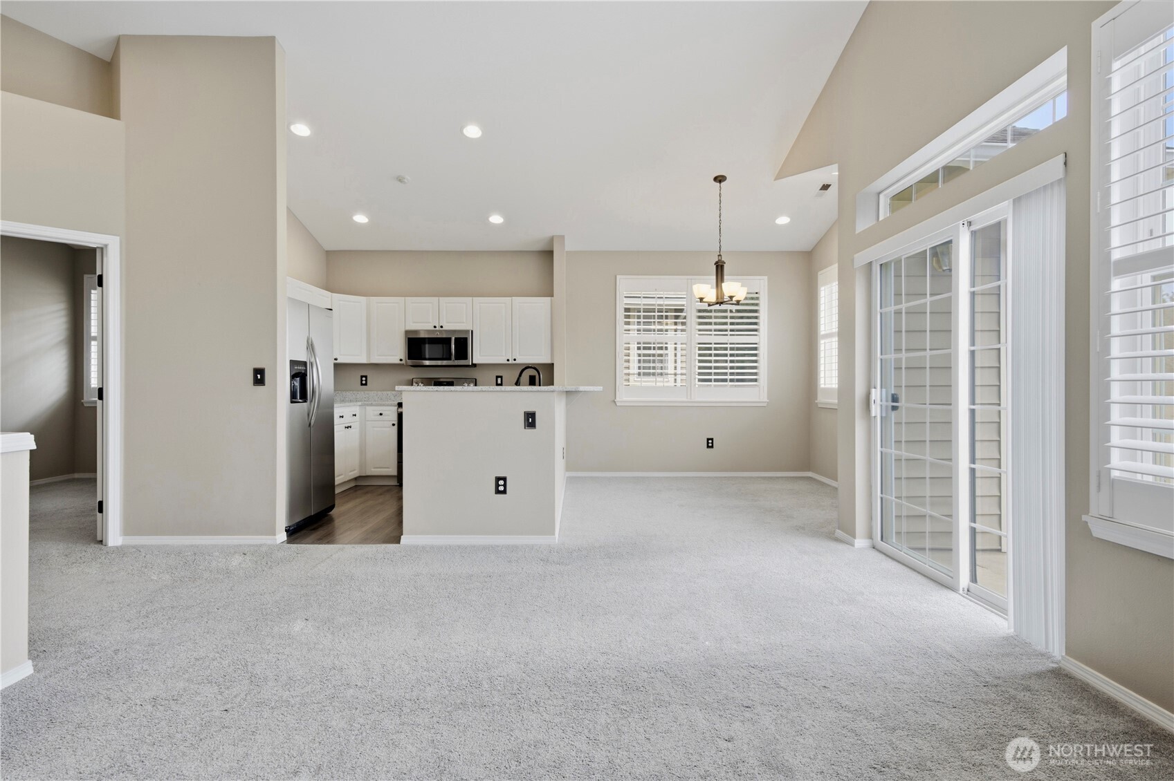 18676 Northeast 56th Court Redmond, WA 98052 - Photo 3 of 25