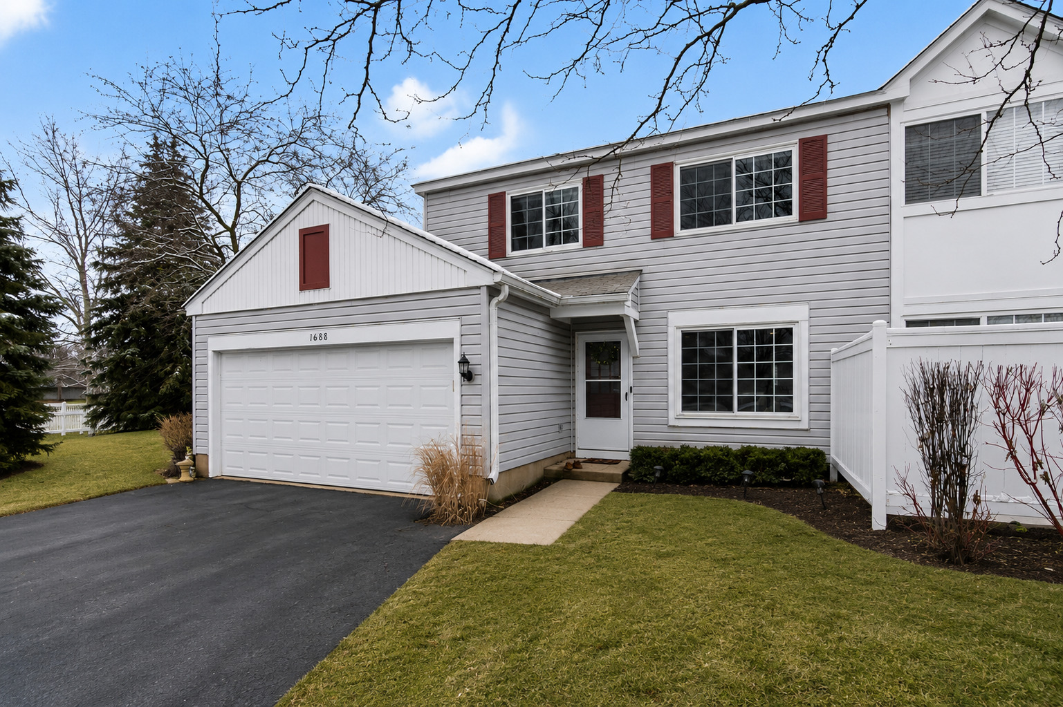 1688 Normantown Road Naperville, IL 60564 - Photo 2 of 17 Gallery Image 2