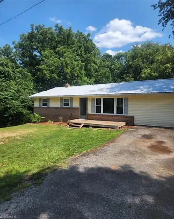 $215,000 | 386 Otis Brown Drive, North Wilkesboro, NC 28659