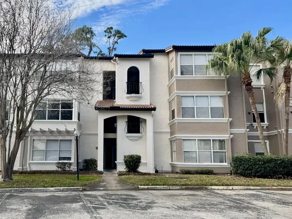 $1,300 | 5152 Conroy Road, Unit 1324, Orlando, FL 32811