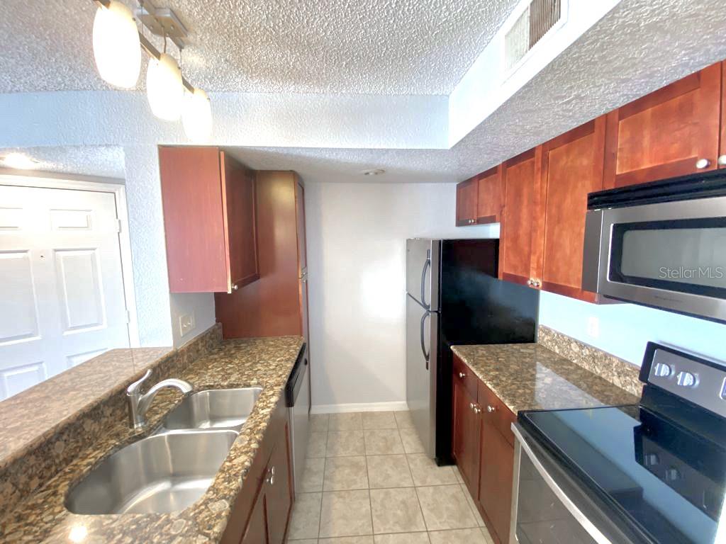 5152 Conroy Road, Unit 1324 Orlando, FL 32811 - Photo 9 of 21