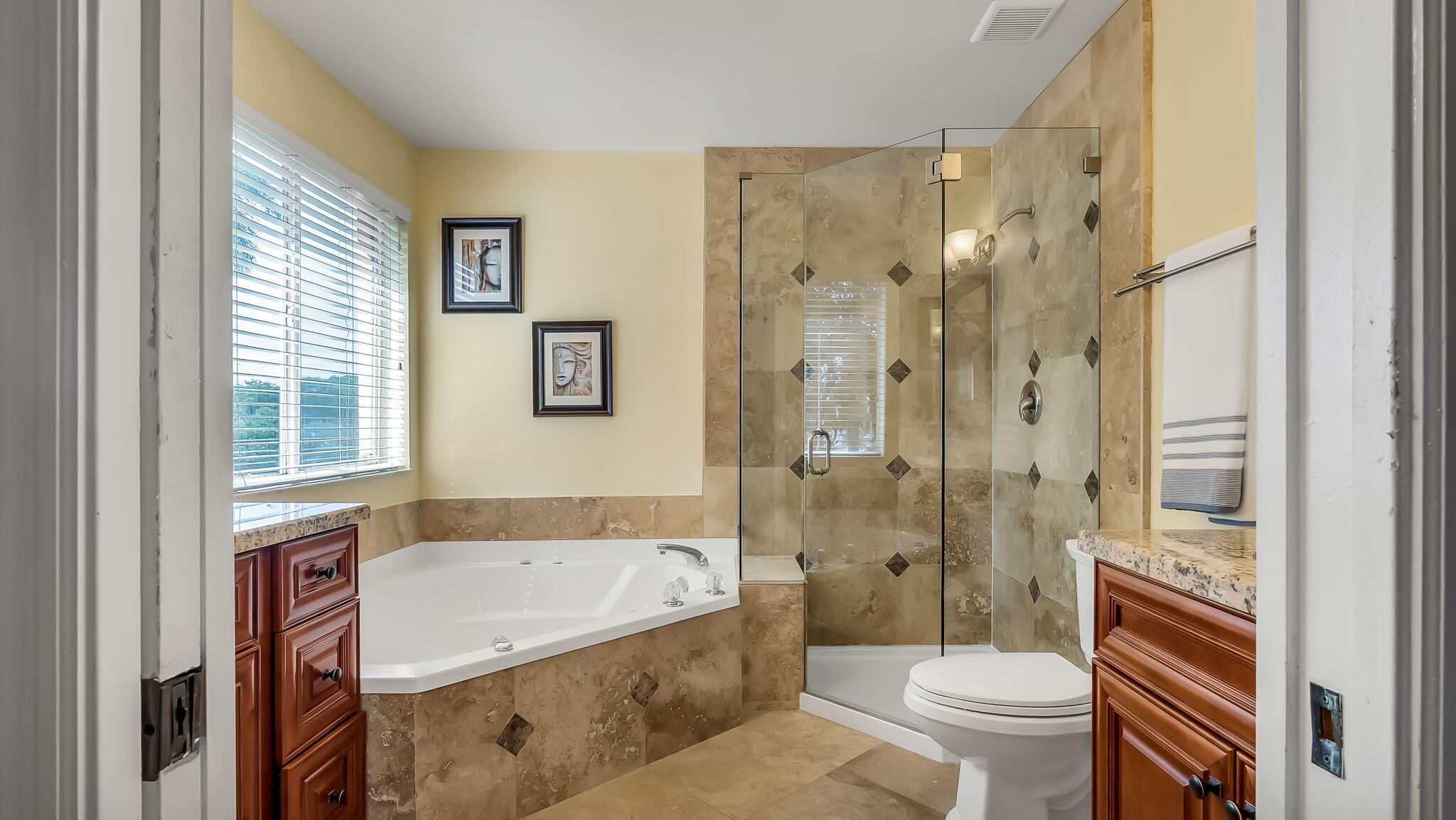 2510 Rampart Way South Hollywood, FL 33026 - Photo 19 of 33 42-web-or-mls-DSC08947