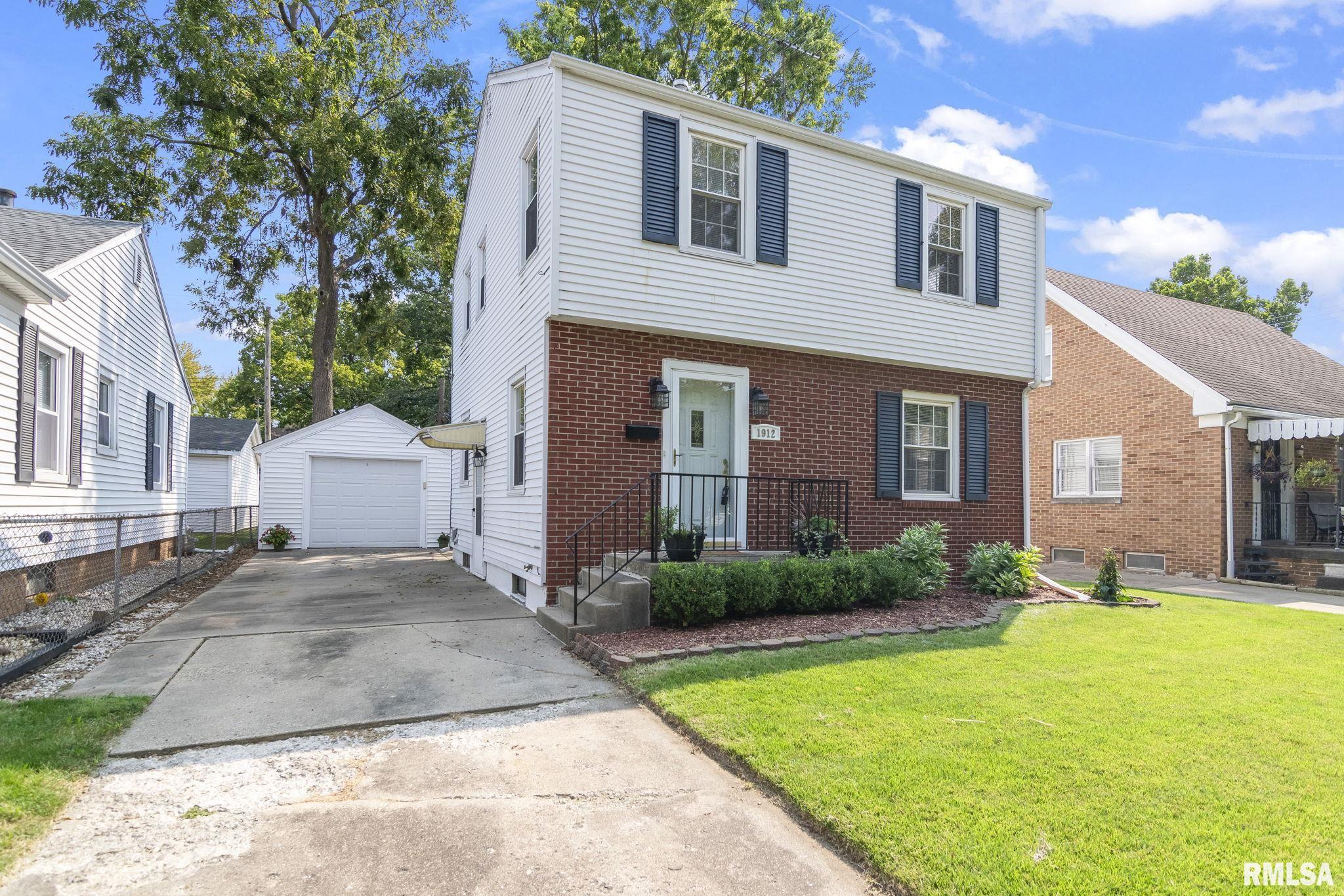 1912 Marland Street Springfield, IL 62702 - Photo 3 of 38