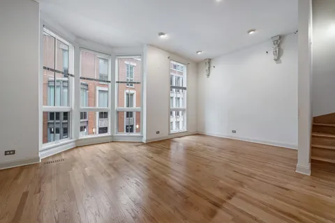 $949,000 | 424 East North Water Street, Unit C, Chicago, IL 60611