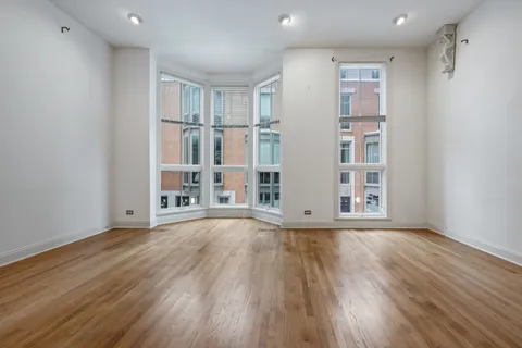 $949,000 | 424 East North Water Street, Unit C, Chicago, IL 60611