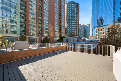 $949,000 | 424 East North Water Street, Unit C, Chicago, IL 60611