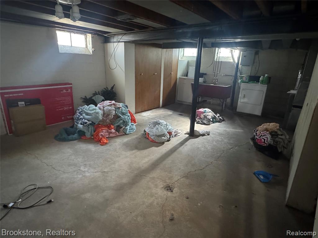 22200-22202 Moross Road Grosse Pointe, MI 48236 - Photo 17 of 19 Gallery Image 17
