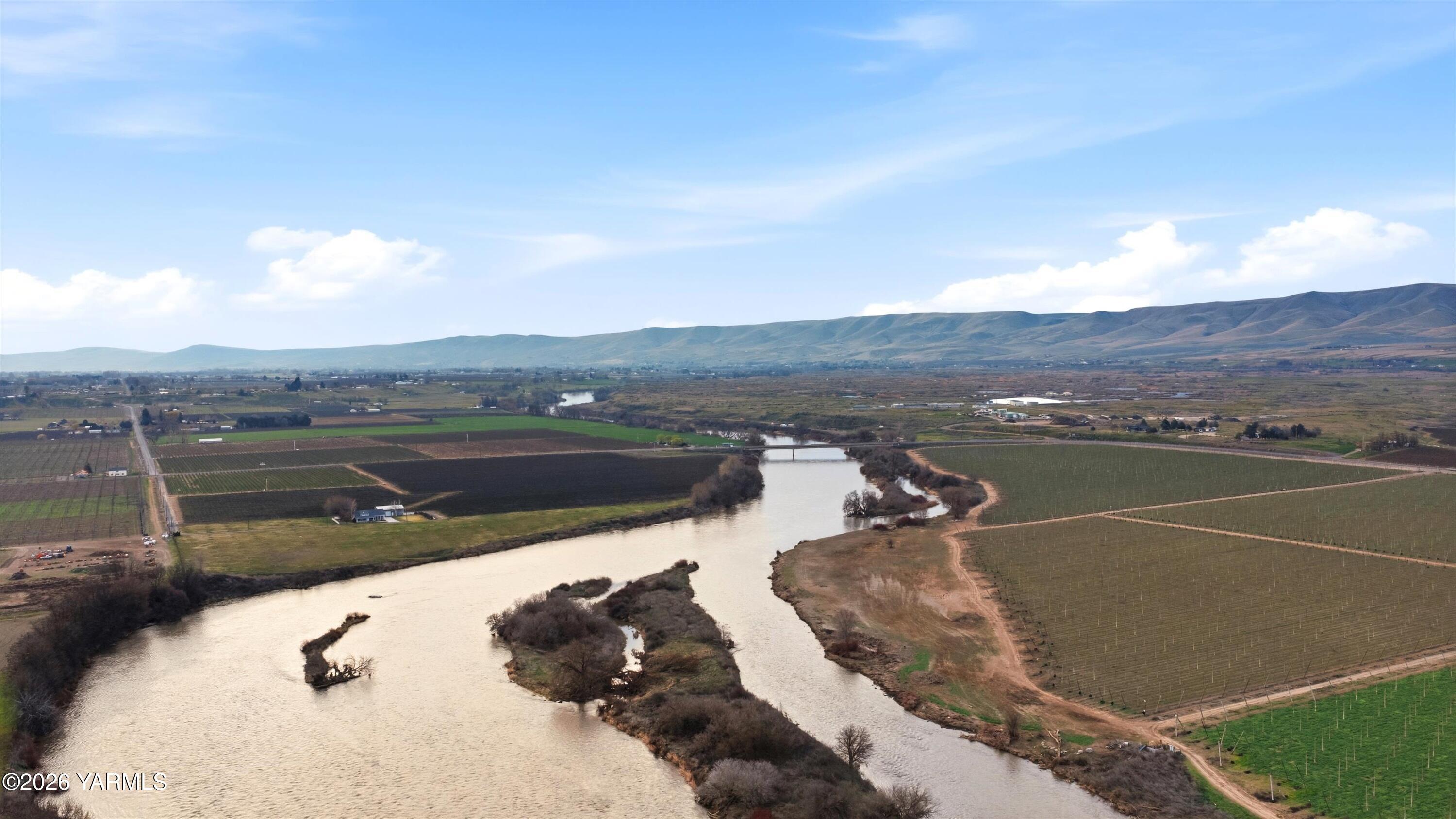 3988 East Euclid Road Mabton, WA 98935 - Photo 33 of 35 55-DJI_20260316073455_0138_D_M4P