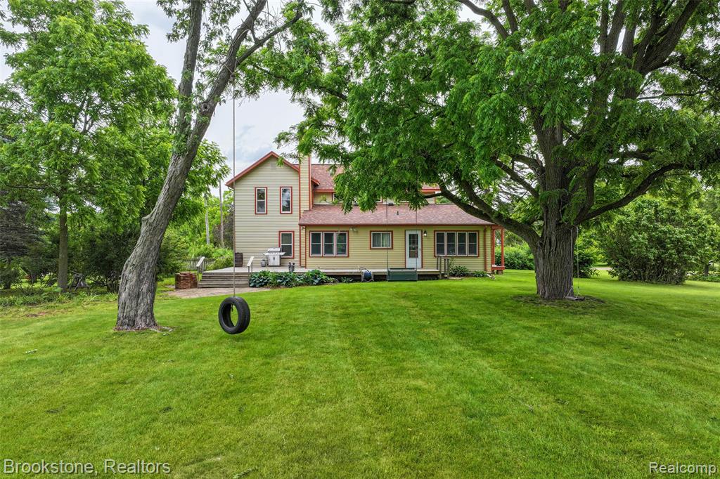 12152 Hoisington Road Gaines, MI 48436 - Photo 11 of 66