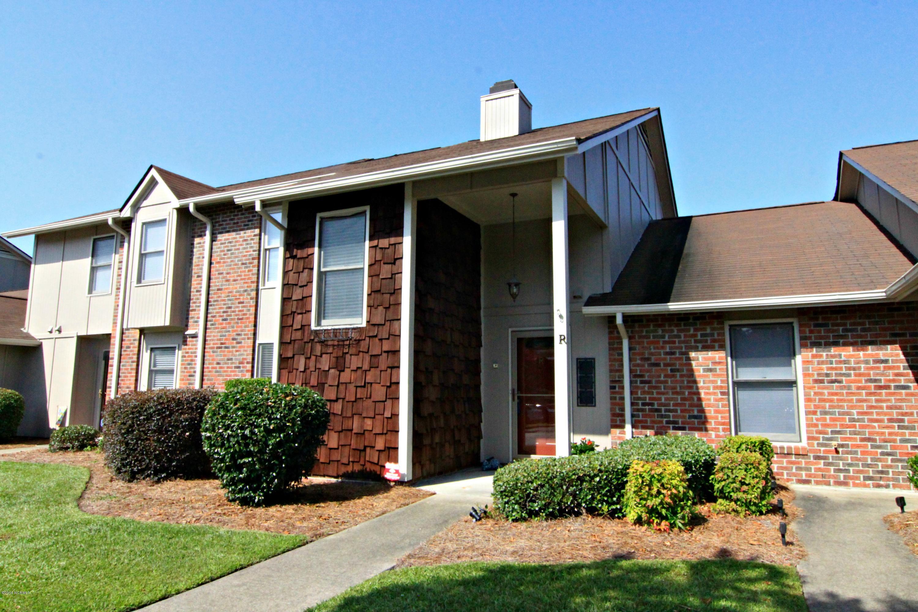 1918 Quail Ridge Road, Unit R Greenville, NC 27858 - Photo 1 of 15 Front View of Home
