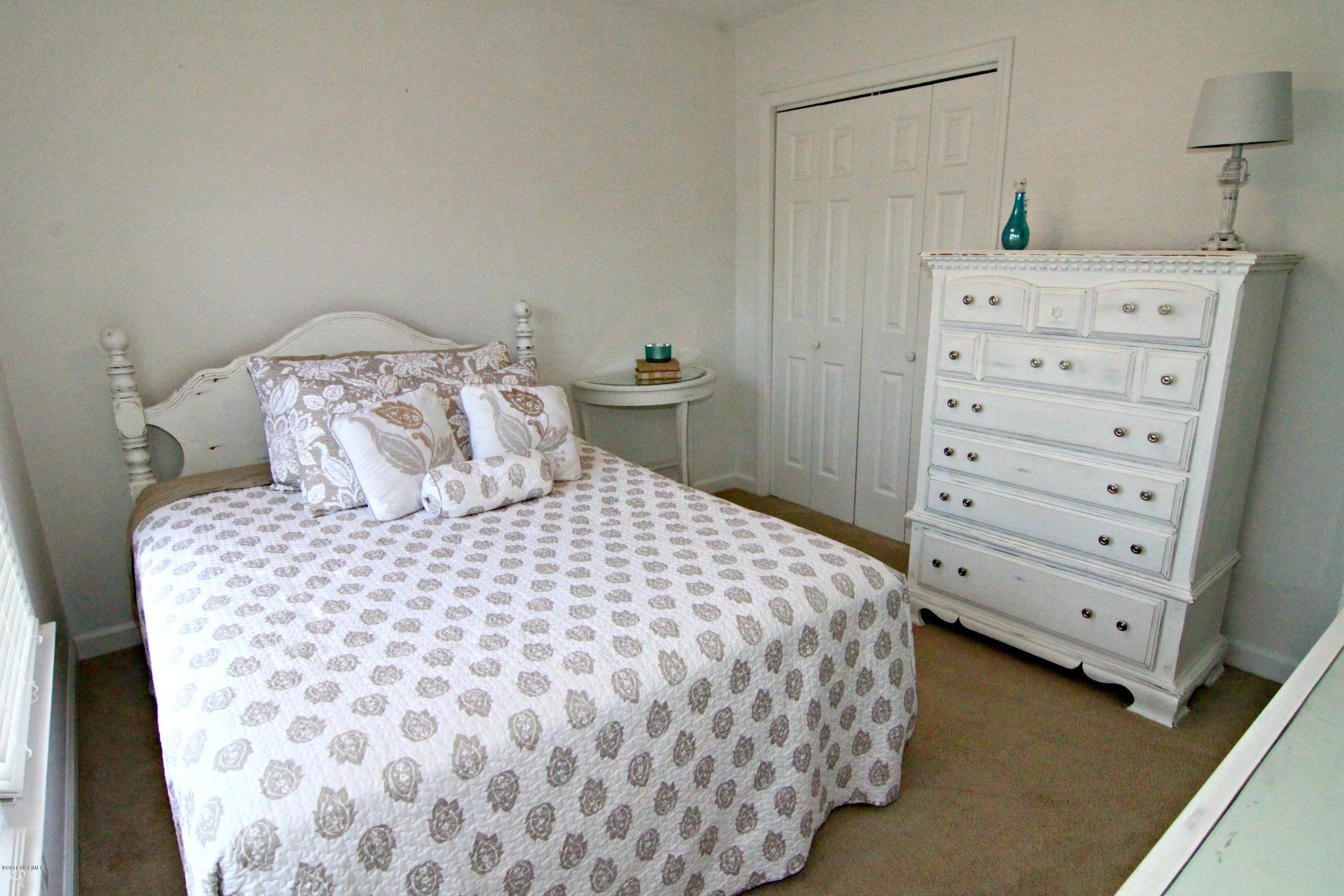 1918 Quail Ridge Road, Unit R Greenville, NC 27858 - Photo 12 of 15 Bedroom #2