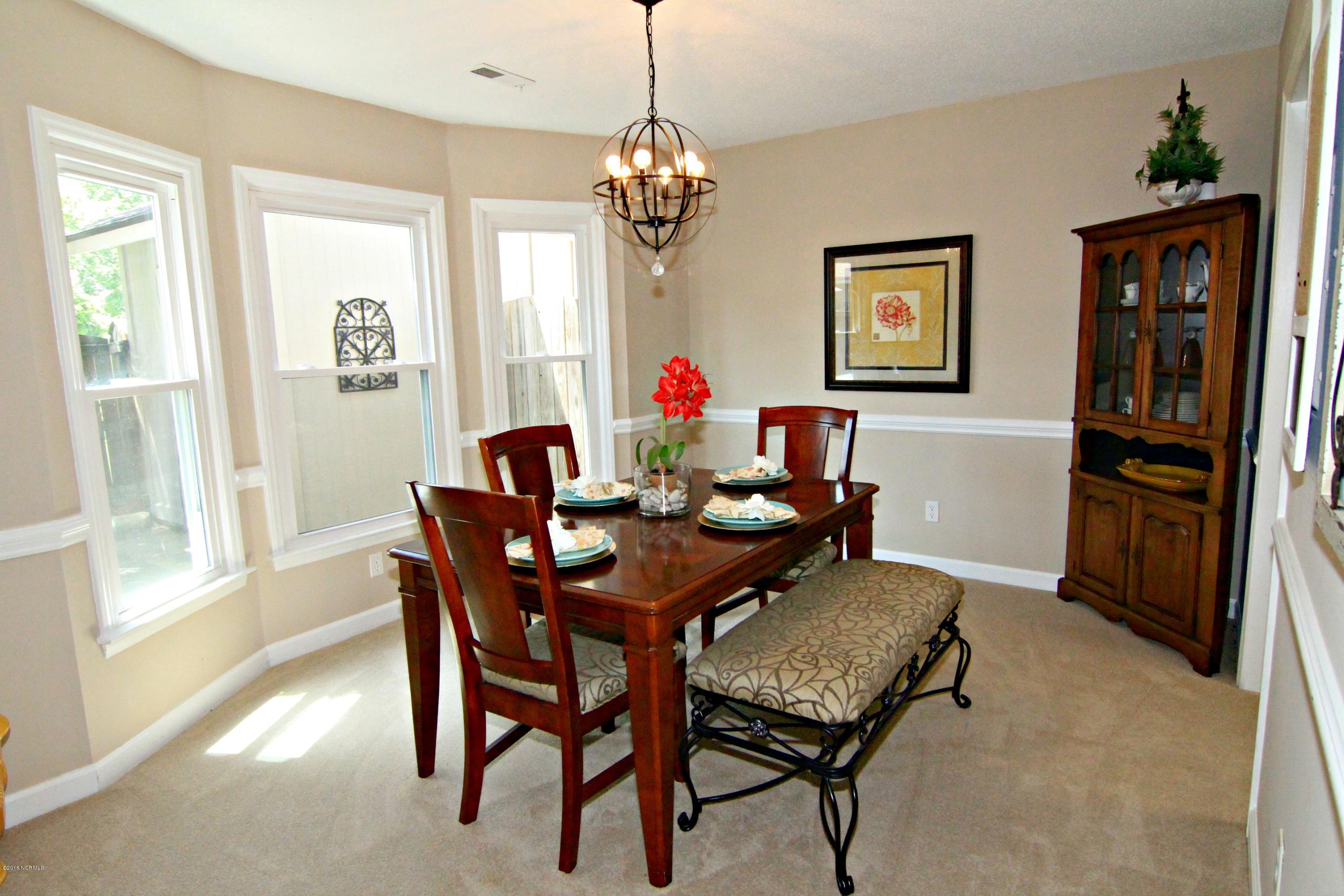 1918 Quail Ridge Road, Unit R Greenville, NC 27858 - Photo 3 of 15 Dining Room