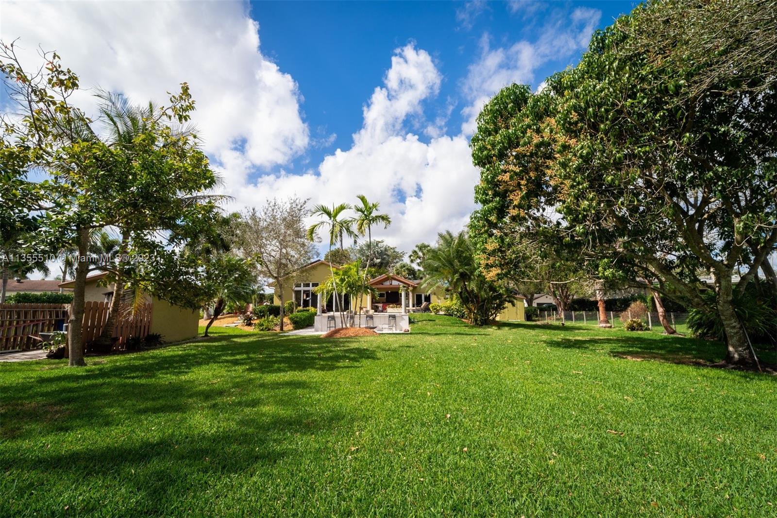 4930 Southwest 201st Terrace Southwest Ranches, FL 33332 - Photo 26 of 31 Gallery Image 26