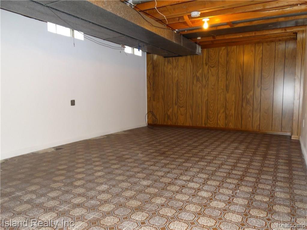 21634 Hall Road Trenton, MI 48183 - Photo 21 of 32 DSC02868.JPG