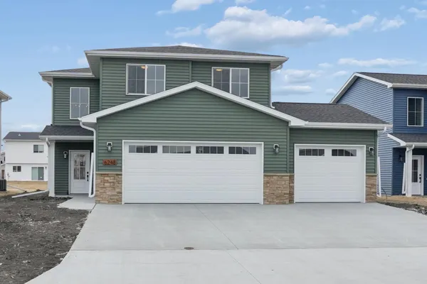 $346,000 | 6248 86th Avenue South, Horace, ND 58047