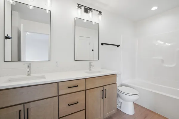 $346,000 | 6248 86th Avenue South, Horace, ND 58047