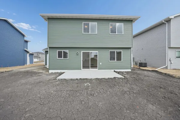 $346,000 | 6248 86th Avenue South, Horace, ND 58047